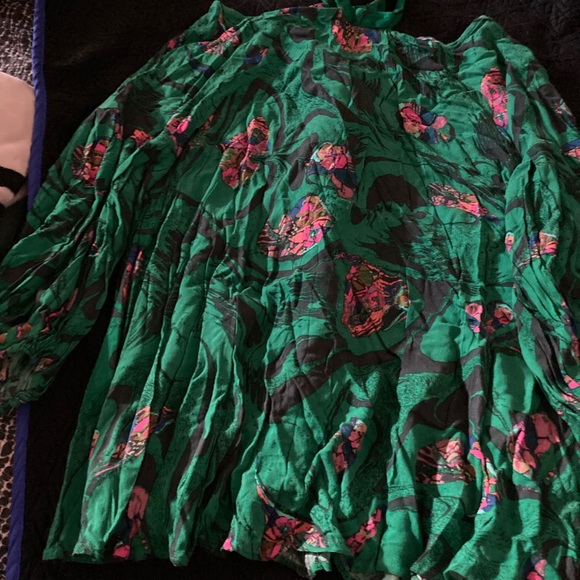 Free People Drift Away Cold Shoulder Tunic Size S/P - Picture 8 of 9